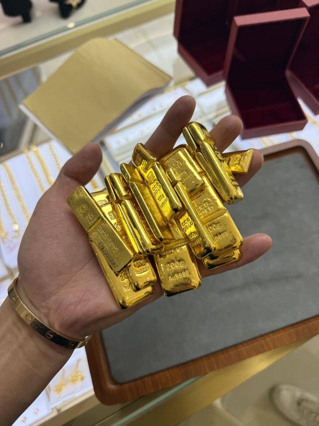 每克凈賺550元，青島大爺出手2千克黃金，賺麻了！:金屬制品廠
