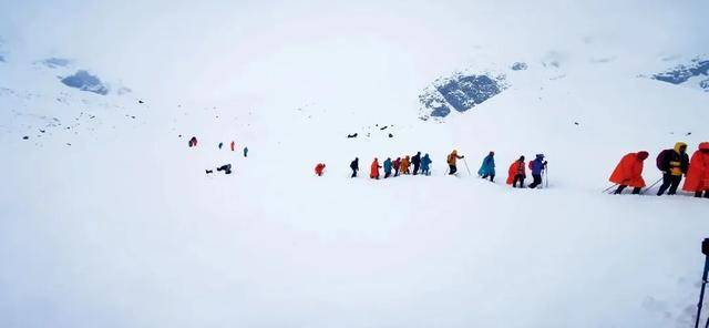 一年死亡近百人，他們為什么還要去？:金屬制品廠
