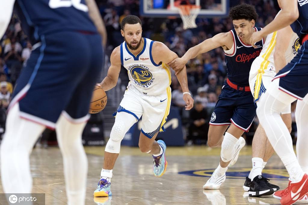 季前賽-庫里20+4+5格林9+6 勇士不敵快船:金屬制品廠
