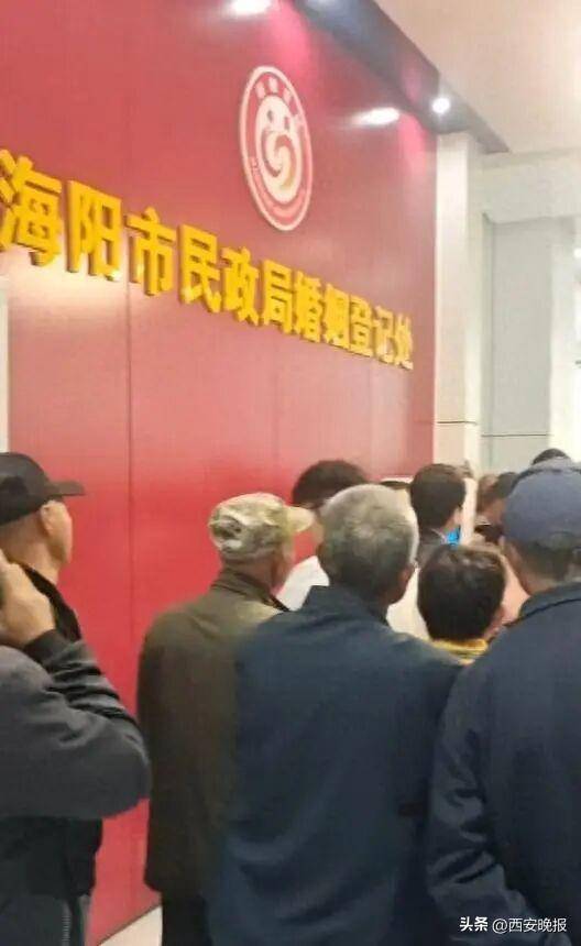 民政局回應(yīng)老人扎堆領(lǐng)結(jié)婚證<strong></p>
<p>金屬制品廠
</strong>，沖上熱搜:金屬制品廠
